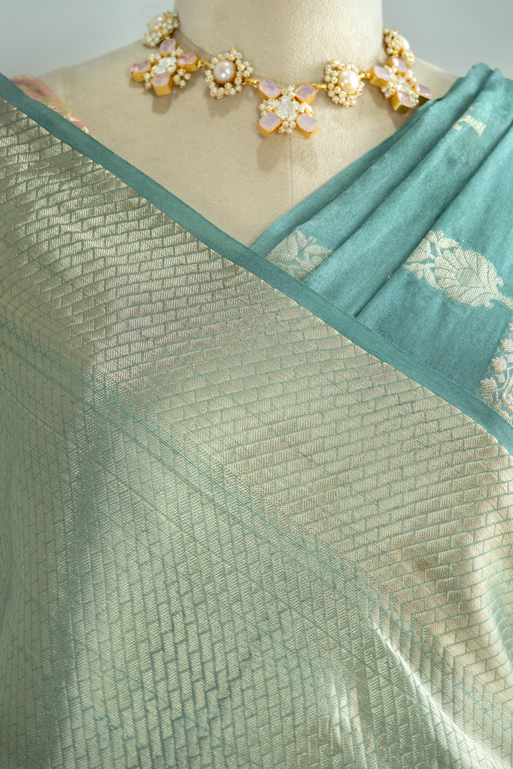 Reva Banarasi Saree- Jagmag