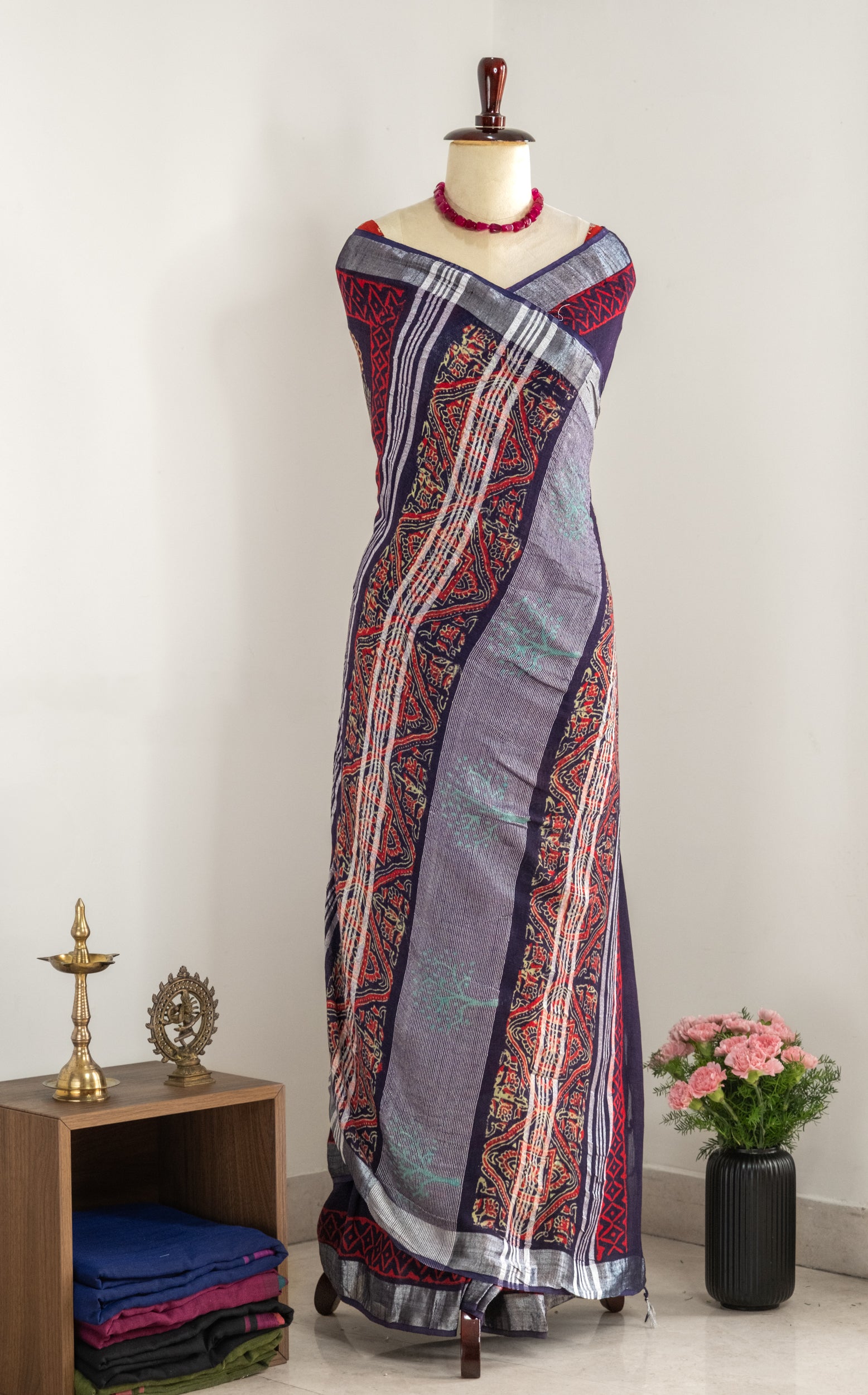 Neela Hand block Linen Saree- Tisi