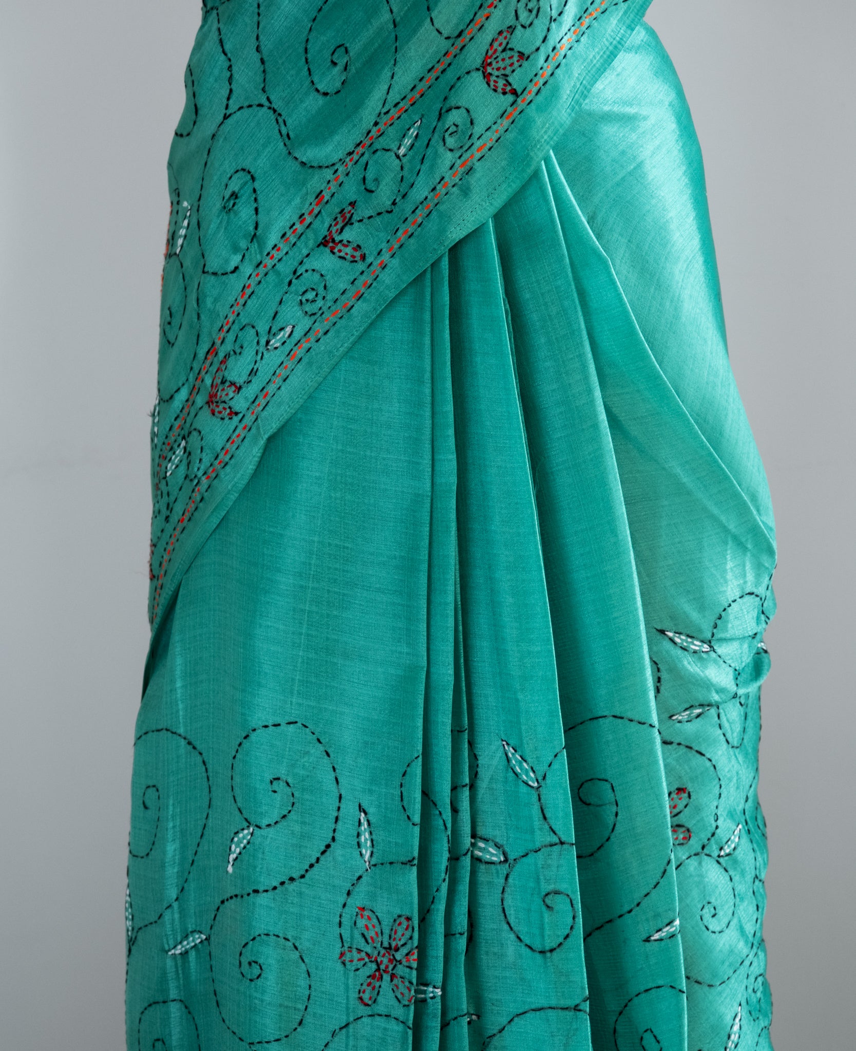 Meghbalika Kantha Saree