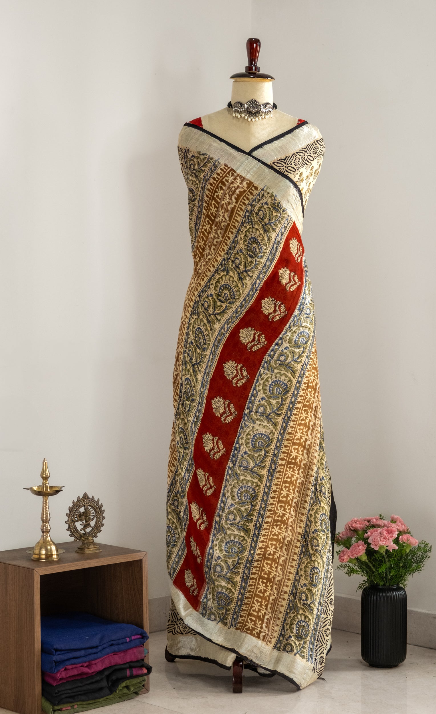 Dhoop Hand block Linen Saree- Tisi