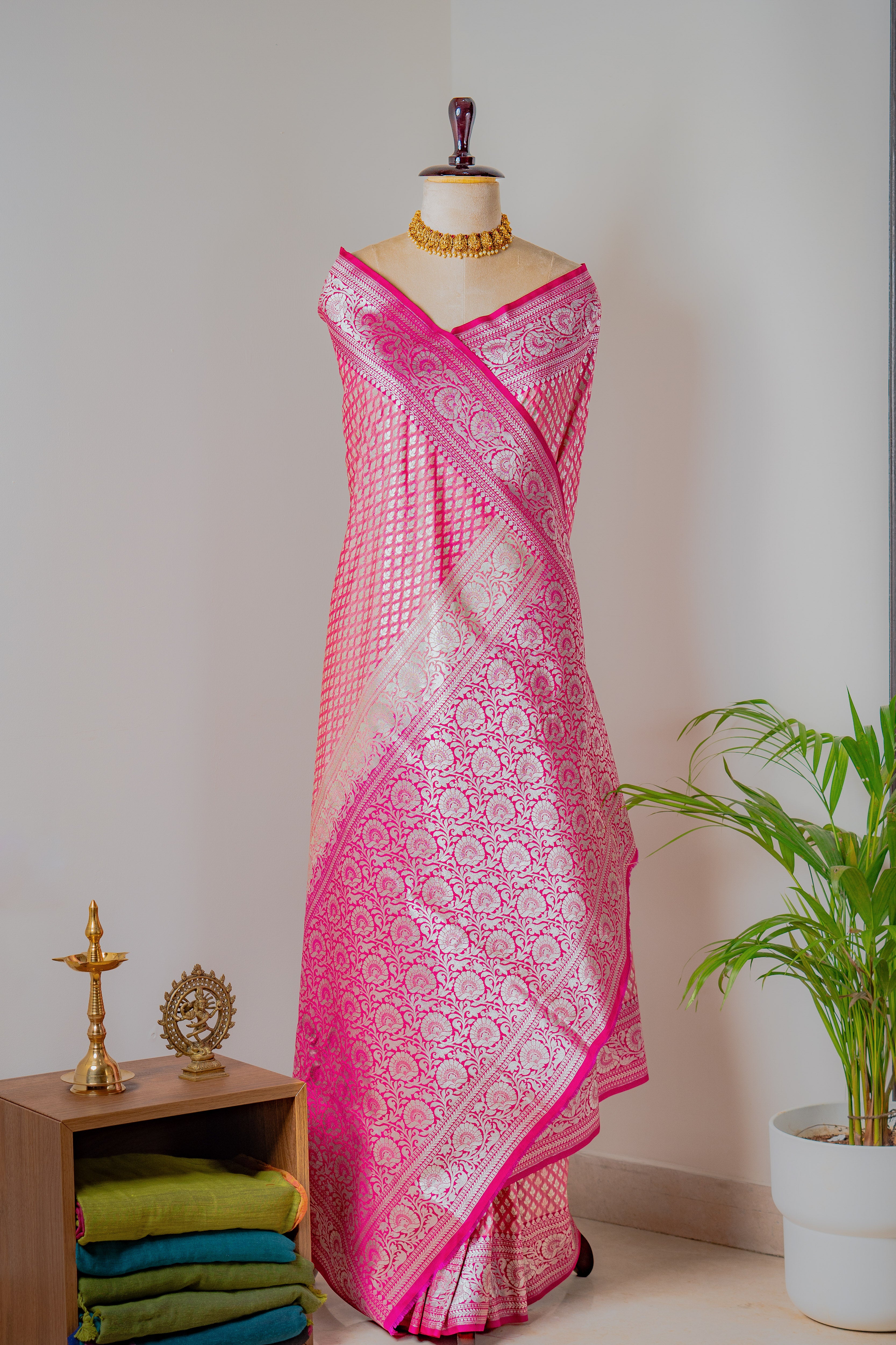 Noor Banarasi Saree- Jagmag