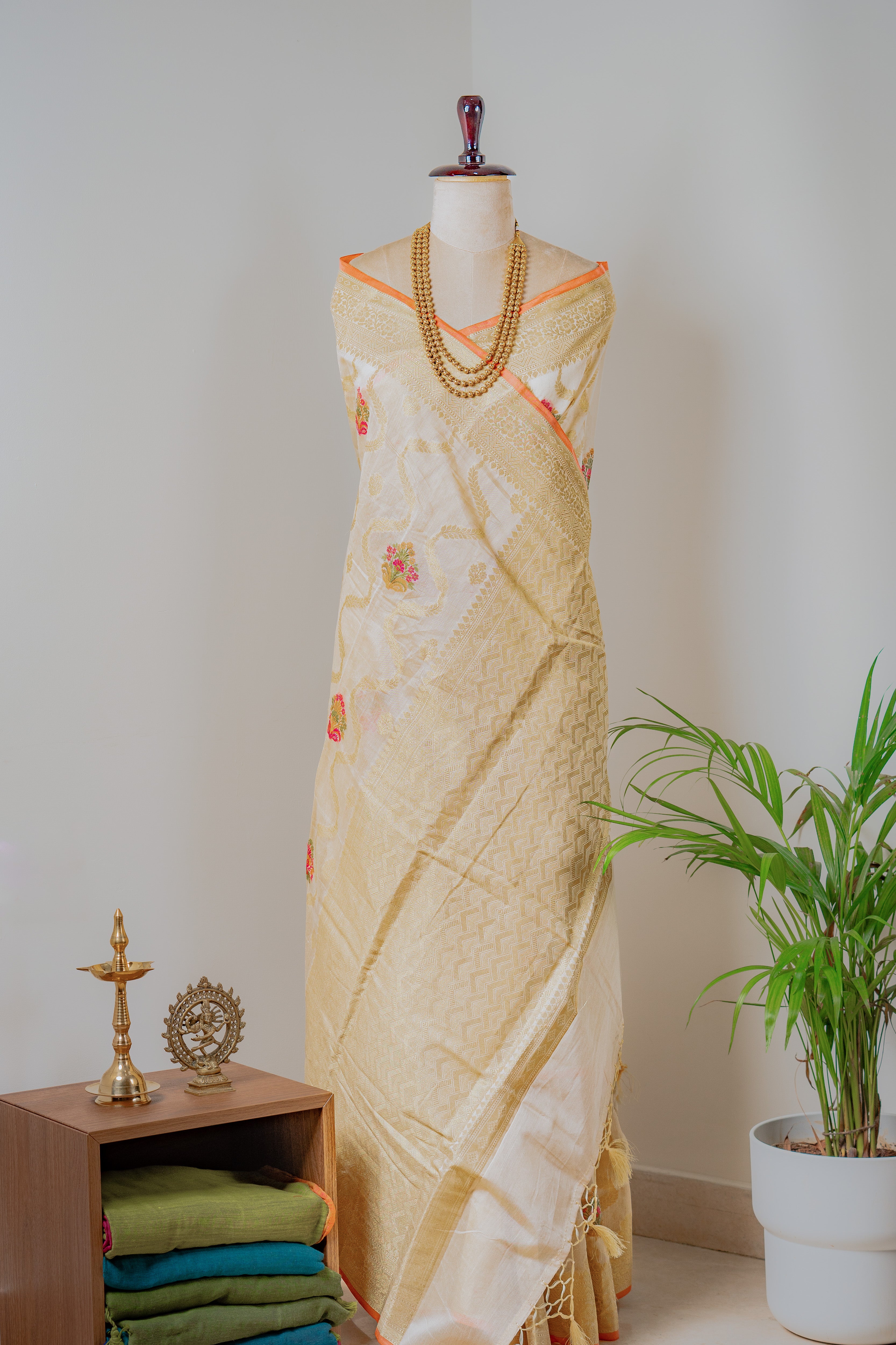 Somya Banarasi Saree- Jagmag