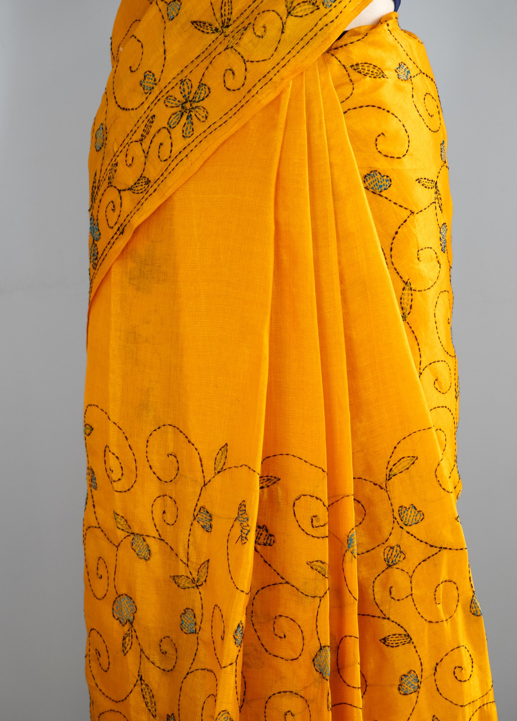 Rongila Kantha Saree