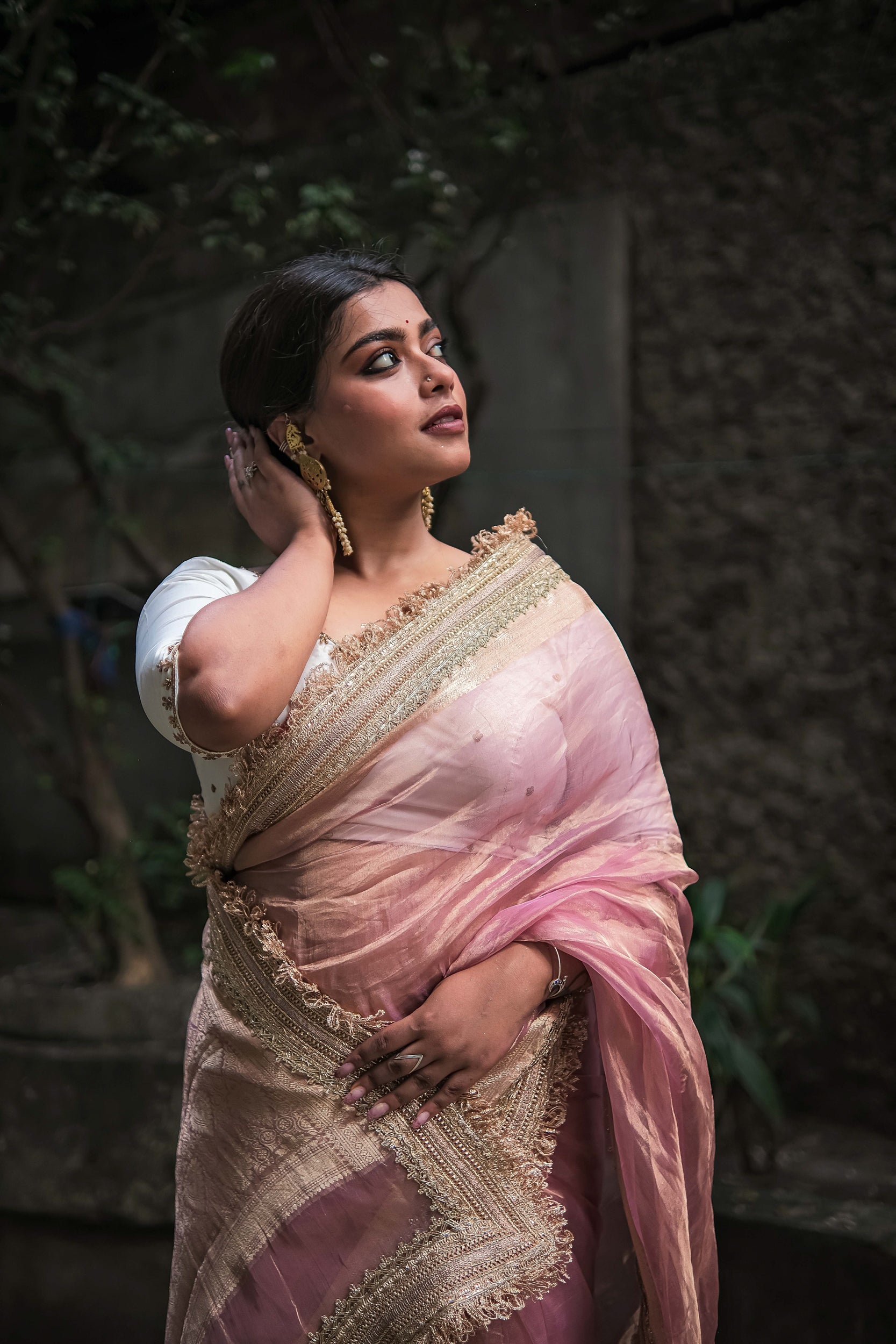 Kanak Tissue Saree- Jagmag