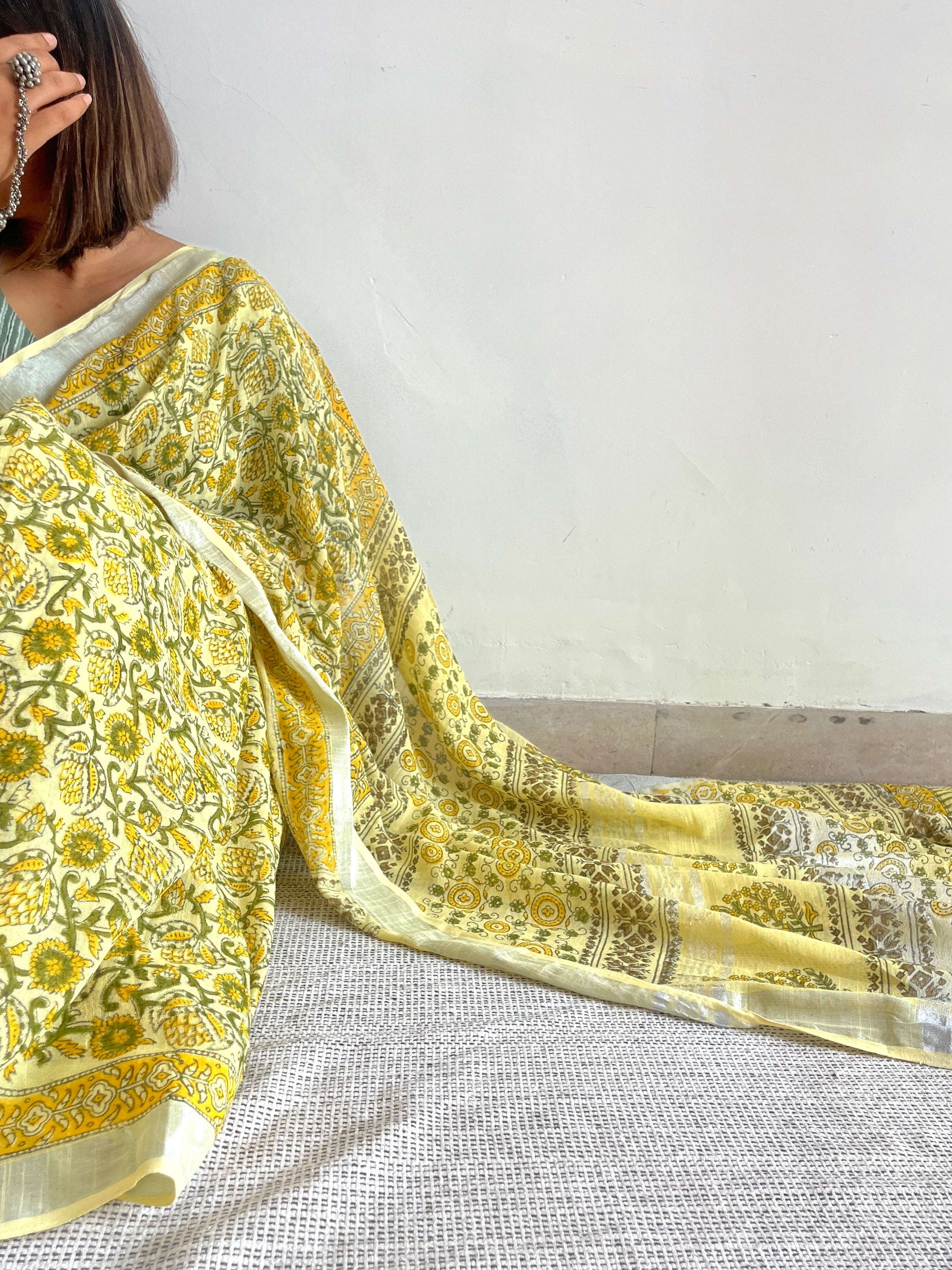 Peela Hand block Linen  Saree- Tisi