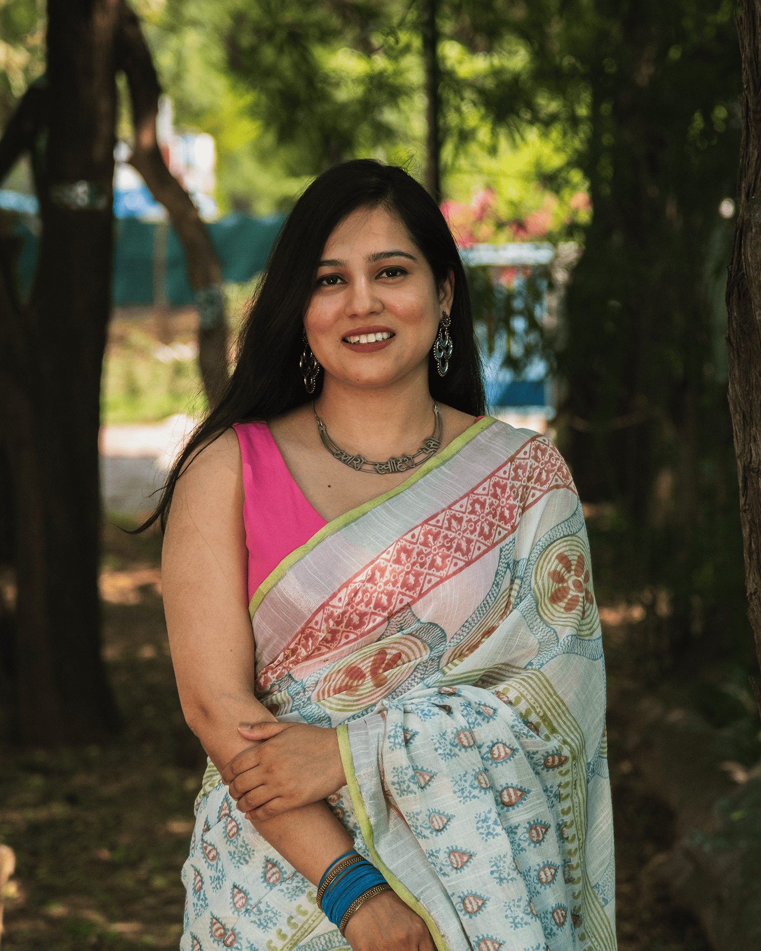 Aparājitā (अपराजिता) Linen  Saree